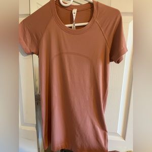 Lululemon Swiftly Tech Short Sleeve Shirt